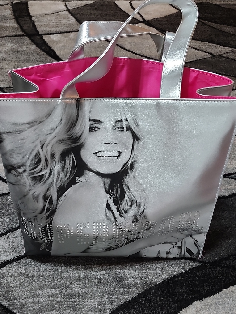VINTAGE VICTORIA SECRET METALLIC SILVER "SUPERMODEL" HEIDI KLUM GRAPHIC TOTE BAG
